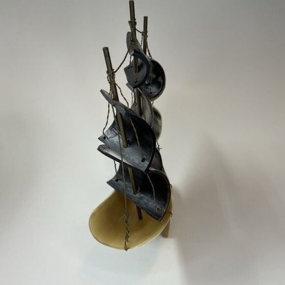 Vintage Handmade Horn Sailing Ship Nautical Boat Carved Horn Library 7"X7" - Picture 8 of 12